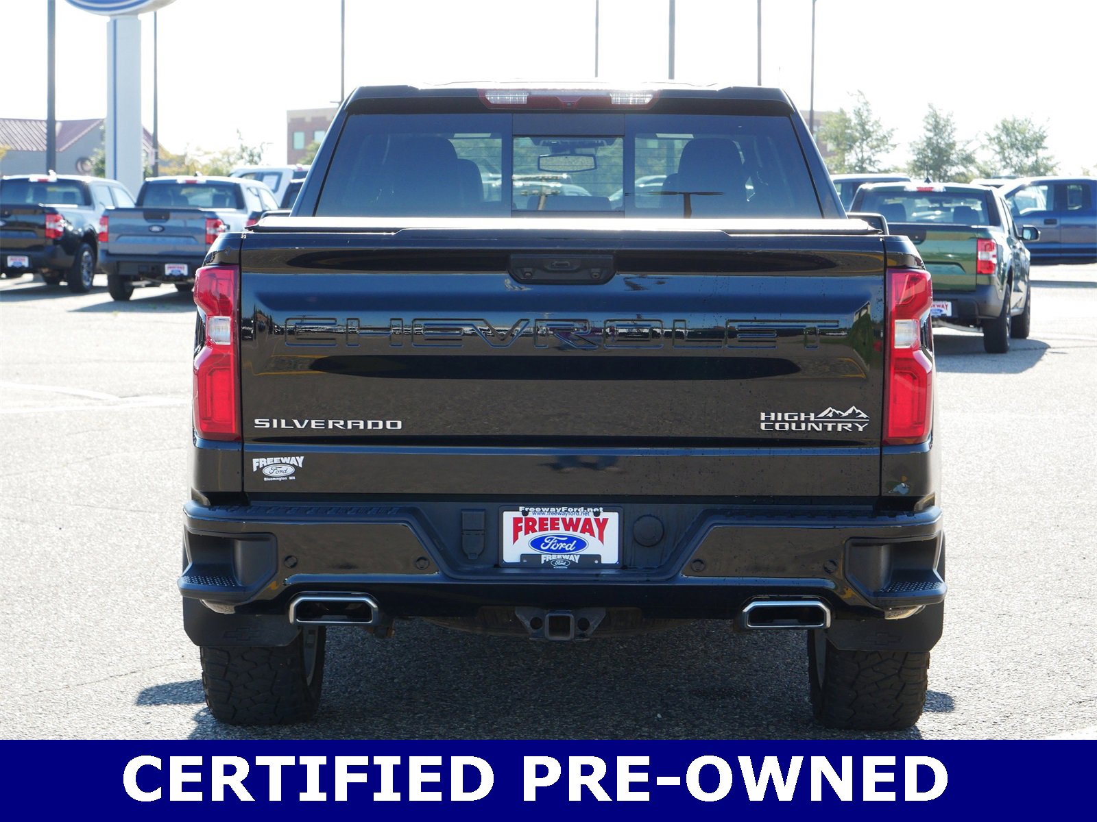 Used 2023 Chevrolet Silverado 1500 High Country w/ High Country Premium Package image 4