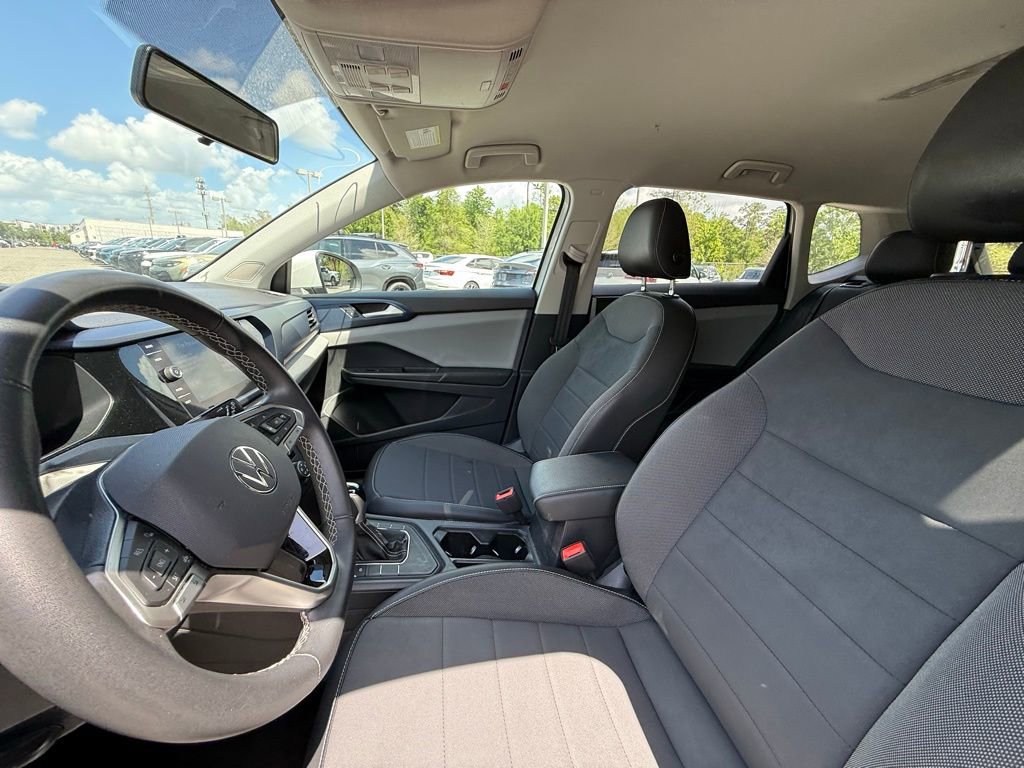 Used 2022 Volkswagen Taos SE image 20