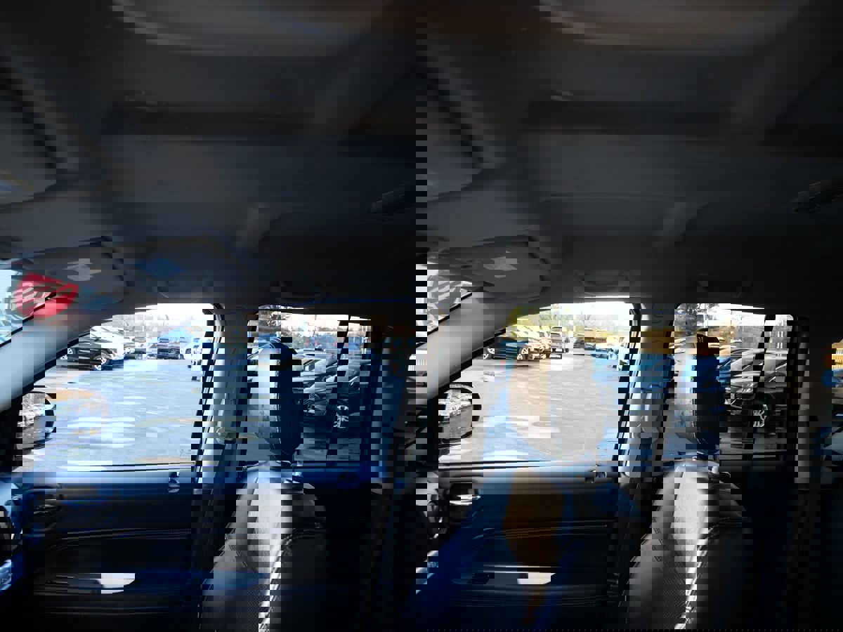 Used 2016 Jeep Compass Latitude image 11