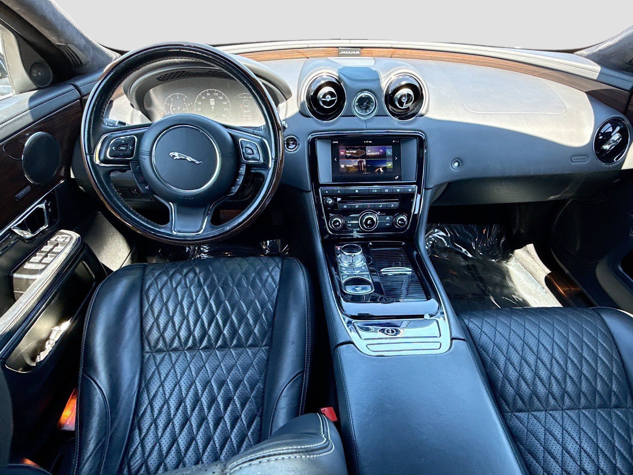 Used 2017 Jaguar XJ L Portfolio image 15