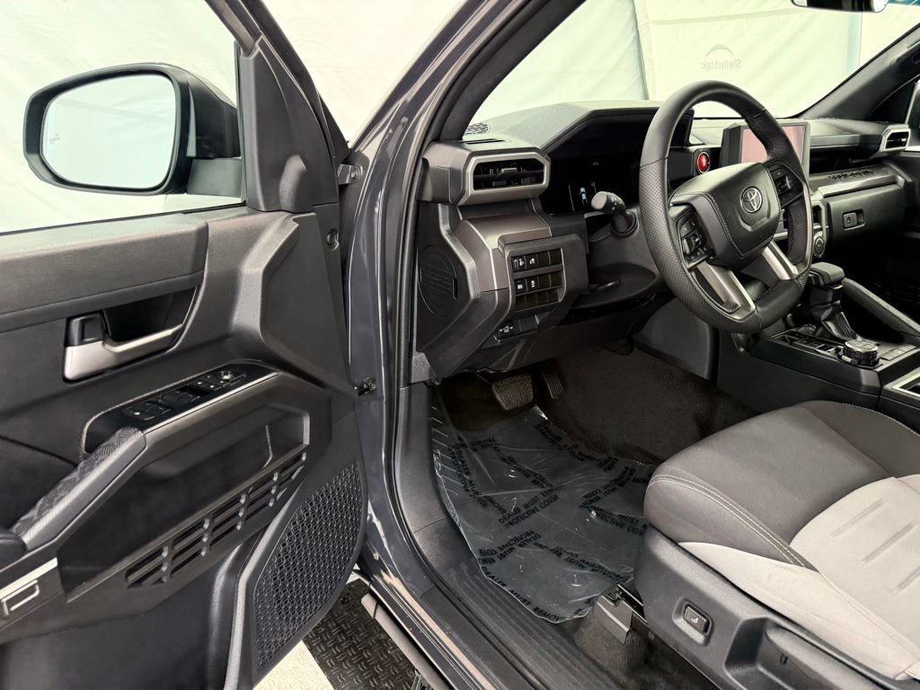 Used 2026 Toyota Tacoma TRD Off-Road AWD/4WD image 34