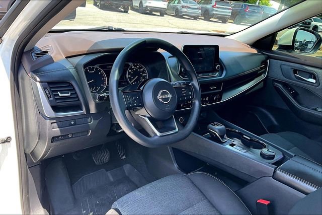 Used 2023 Nissan Rogue SV AWD/4WD image 14