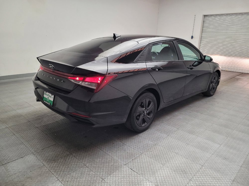 Used 2022 Hyundai Elantra SEL w/ Cargo Package image 9