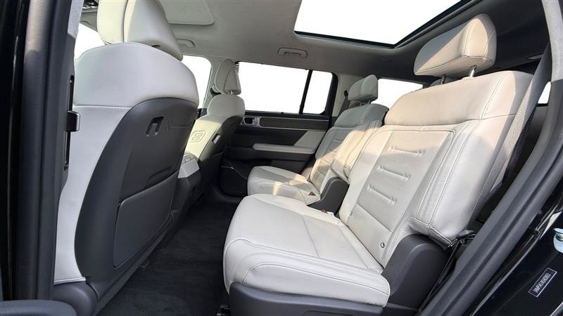 Used 2025 Hyundai Santa Fe Calligraphy FWD image 16