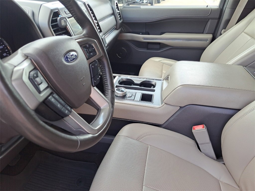 Used 2021 Ford Expedition XLT image 20