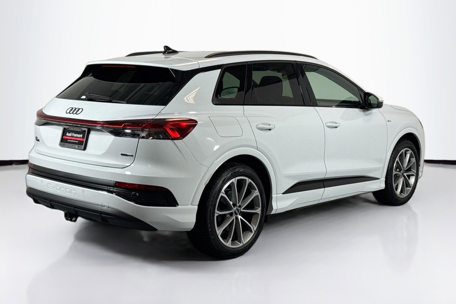New 2026 Audi Q4 e-tron Premium image 5