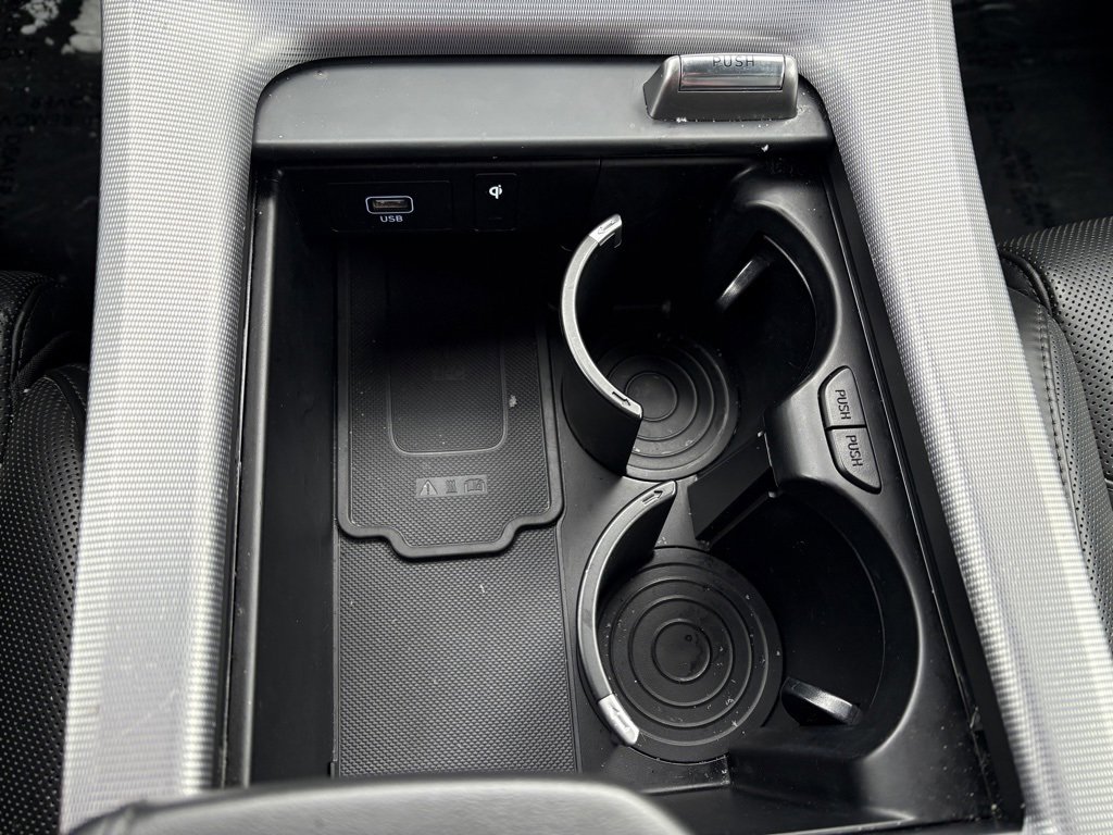 Used 2024 Hyundai Palisade Calligraphy image 34