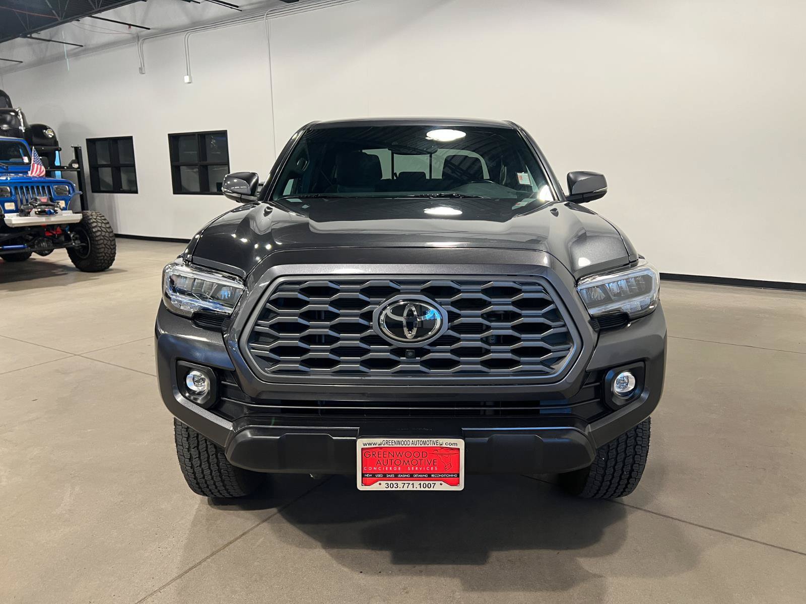 Used 2023 Toyota Tacoma TRD Off-Road w/ Advanced Technology Package AWD/4WD image 8