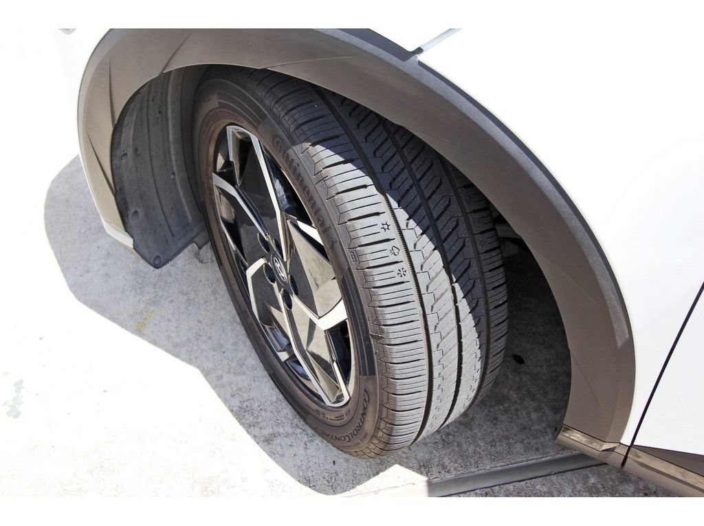 Certified 2024 Hyundai Ioniq 5 SE RWD image 34