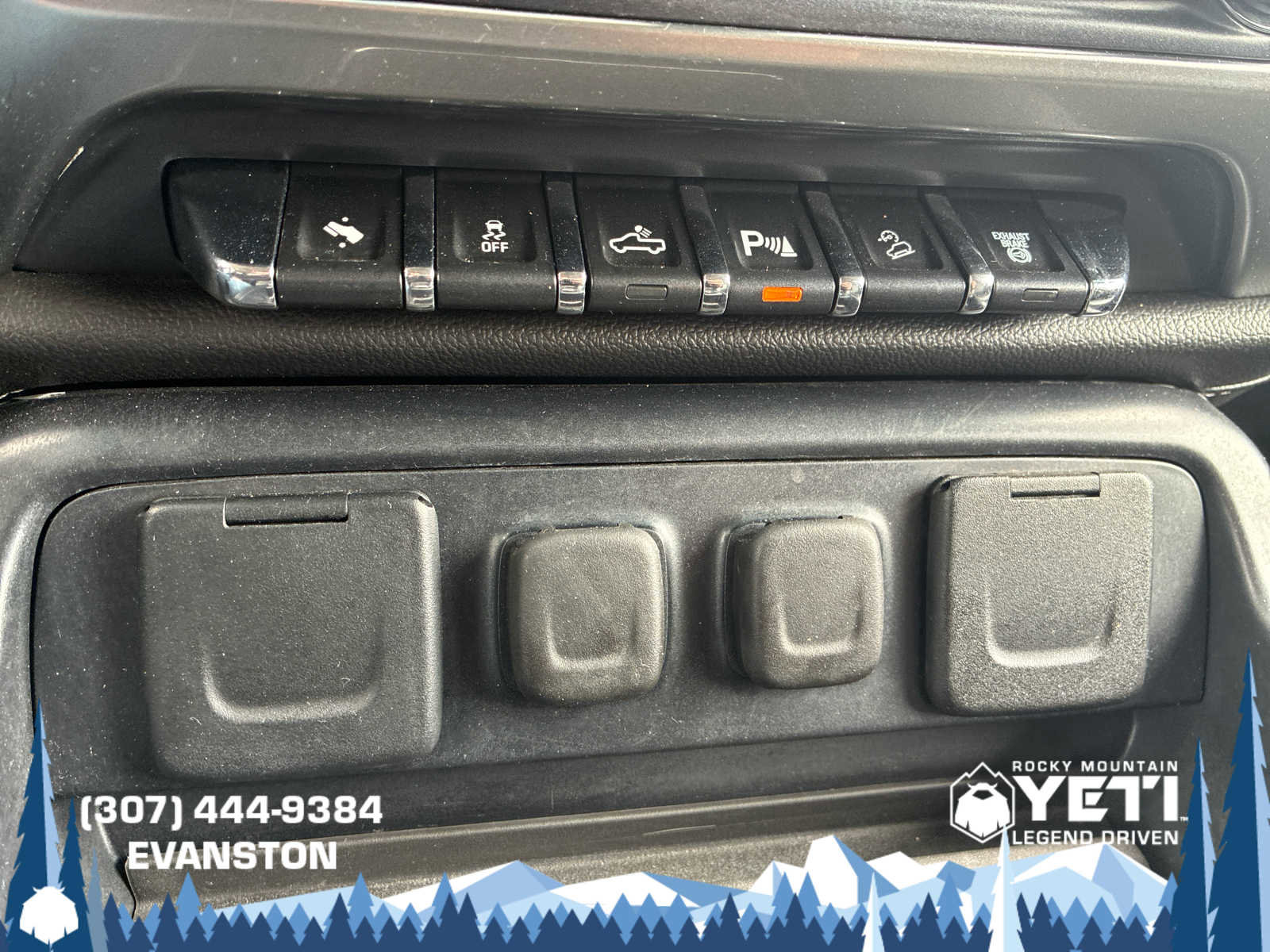 Used 2015 Chevrolet Silverado 3500 LTZ w/ Duramax Plus Package AWD/4WD image 21