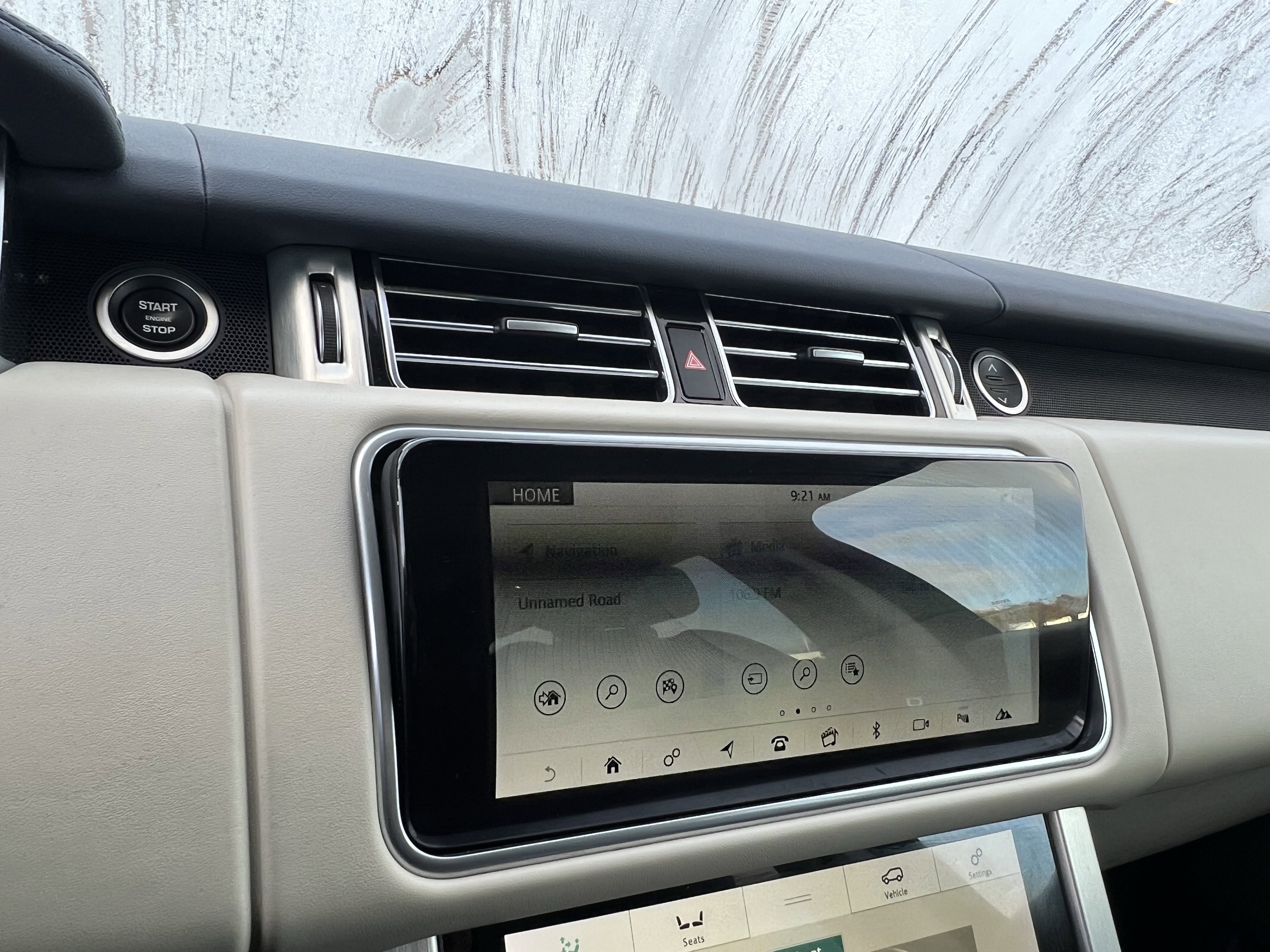 Certified 2022 Land Rover Range Rover P525 Westminster Edition image 24