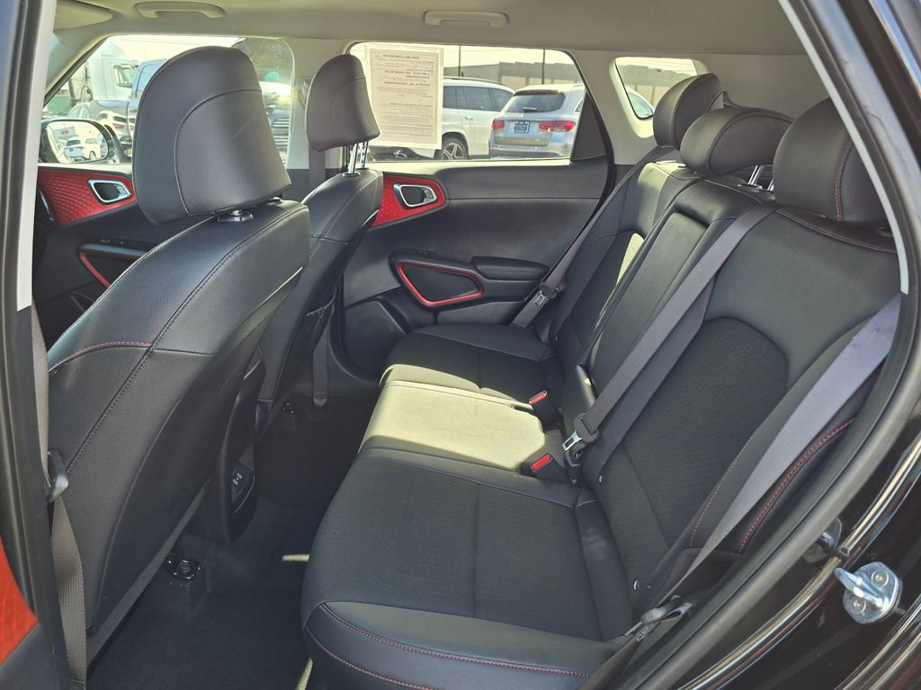 Used 2023 Kia Soul GT-Line w/ GT-Line Technology Package FWD image 16