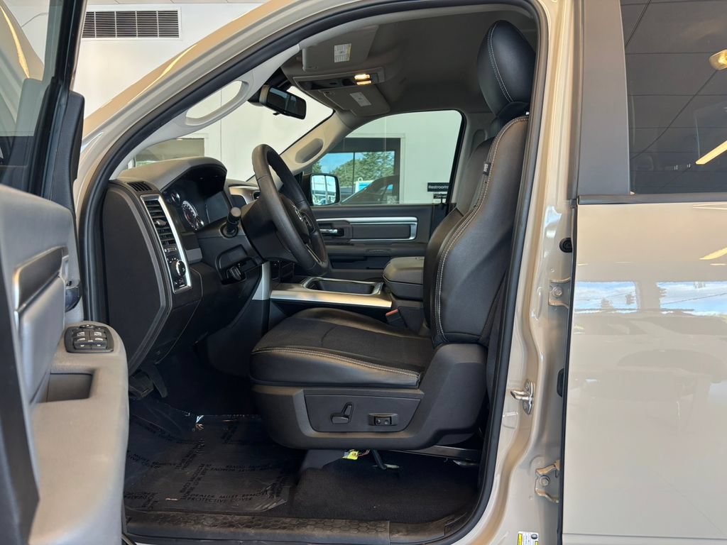 Used 2019 RAM 1500 Warlock w/ Electronics Group RWD image 14