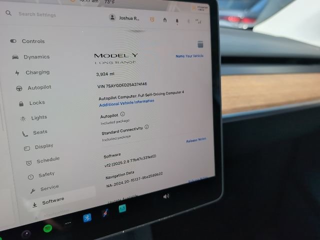 Used 2025 Tesla Model Y Long Range image 12