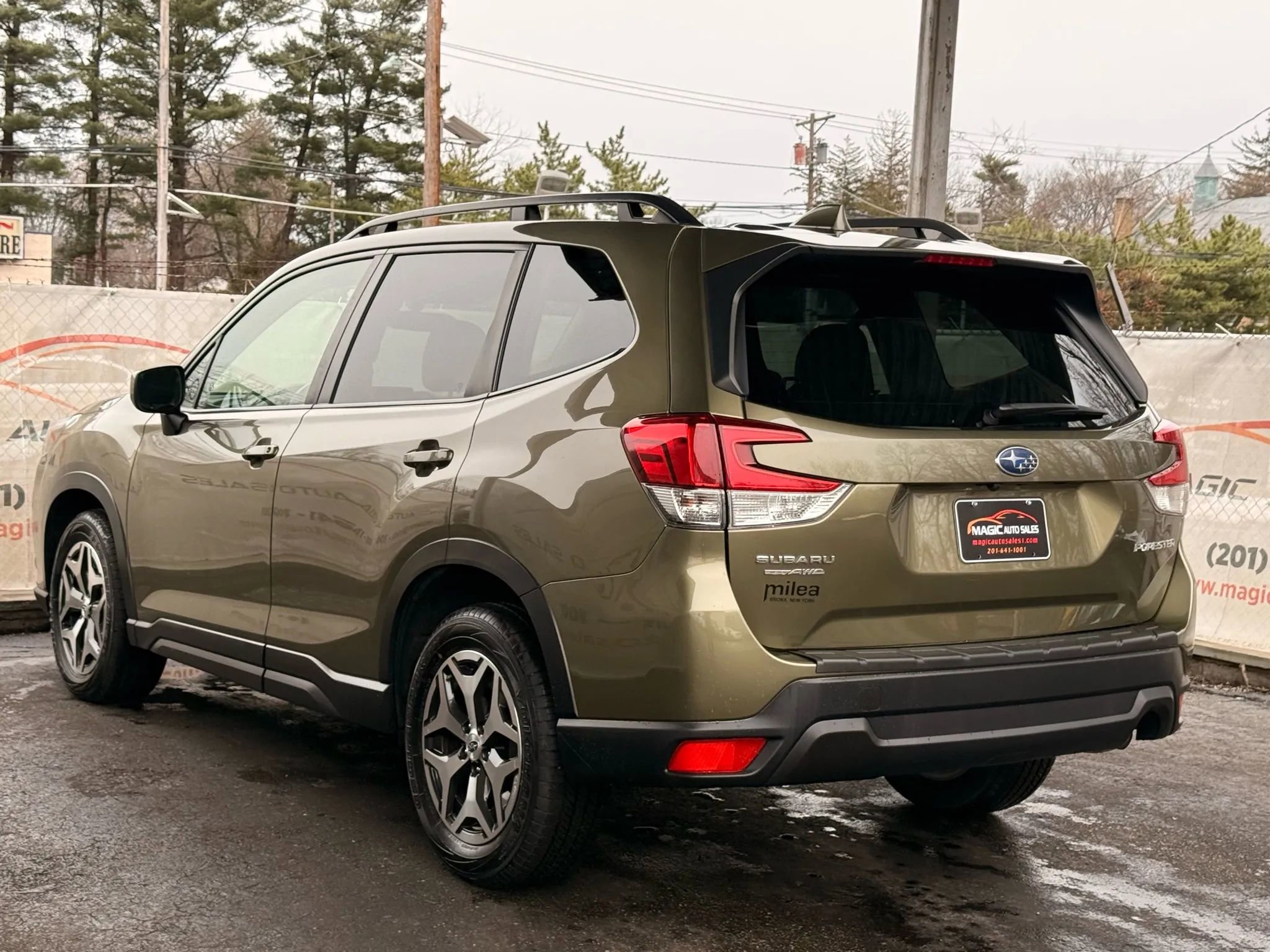 Used 2022 Subaru Forester Premium AWD/4WD image 58