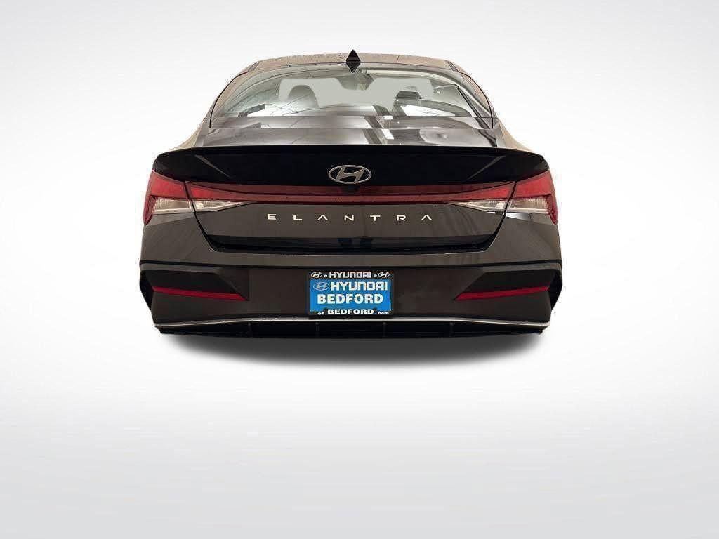 New 2026 Hyundai Elantra Sport FWD image 6