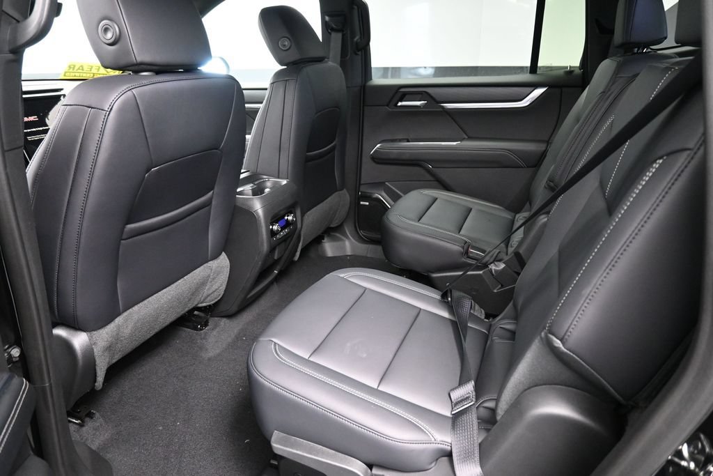 New 2026 GMC Acadia Elevation w/ Elevation Premium Package AWD/4WD image 13
