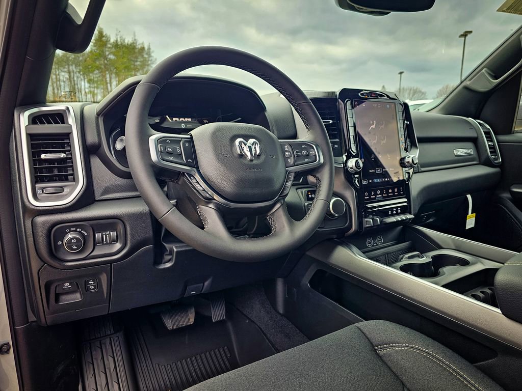 New 2026 RAM 1500 4x4 Crew Cab image 14