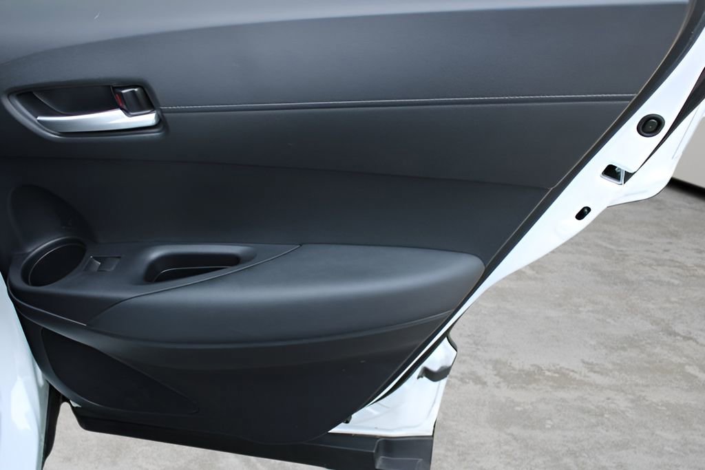 Used 2023 Toyota Corolla Cross XLE w/ Convenience Package image 24