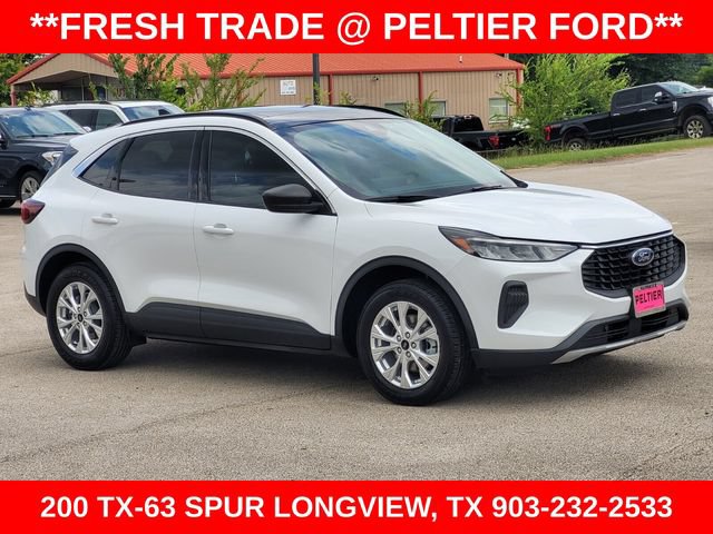 Used 2023 Ford Escape Active w/ Tech Pack #1 FWD image 1