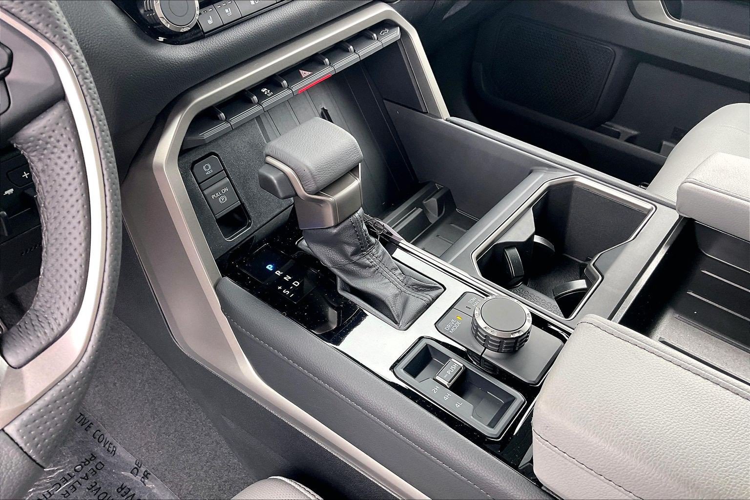 New 2026 Toyota Tundra Limited AWD/4WD image 10