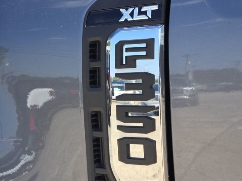 Used 2024 Ford F350 XLT image 7