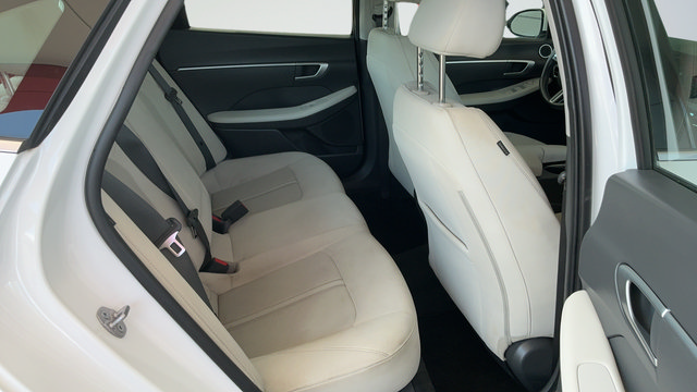 Used 2024 Hyundai Sonata SEL w/ Convenience Package FWD image 22