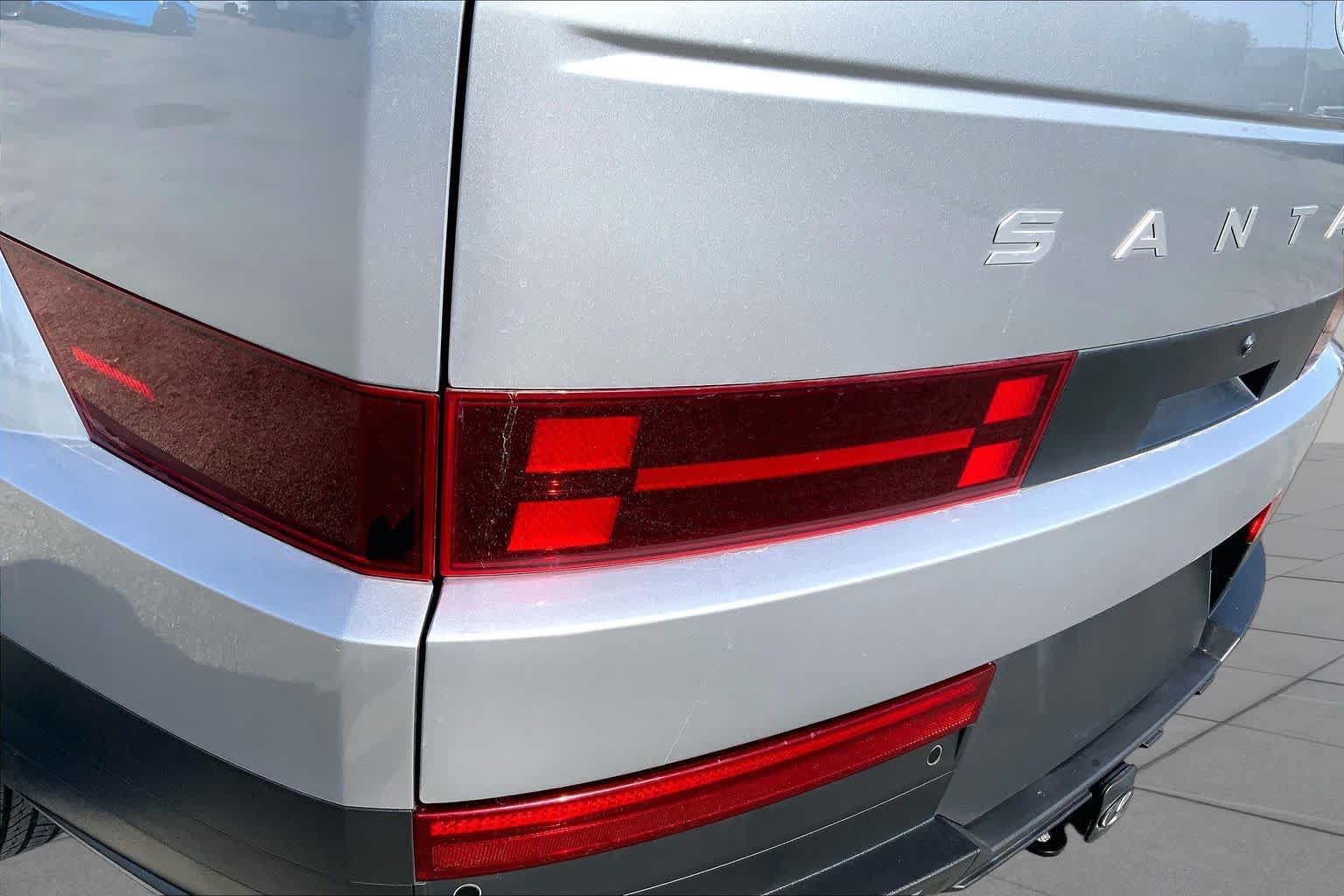 Used 2024 Hyundai Santa Fe SEL FWD image 24