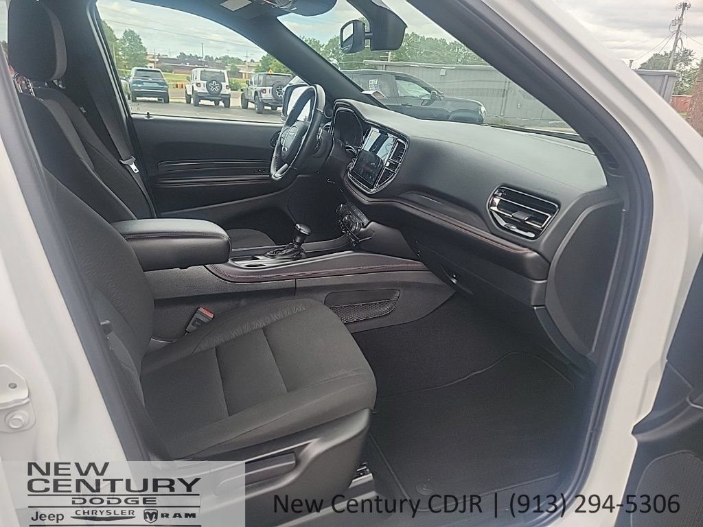 Used 2025 Dodge Durango GT AWD/4WD image 19