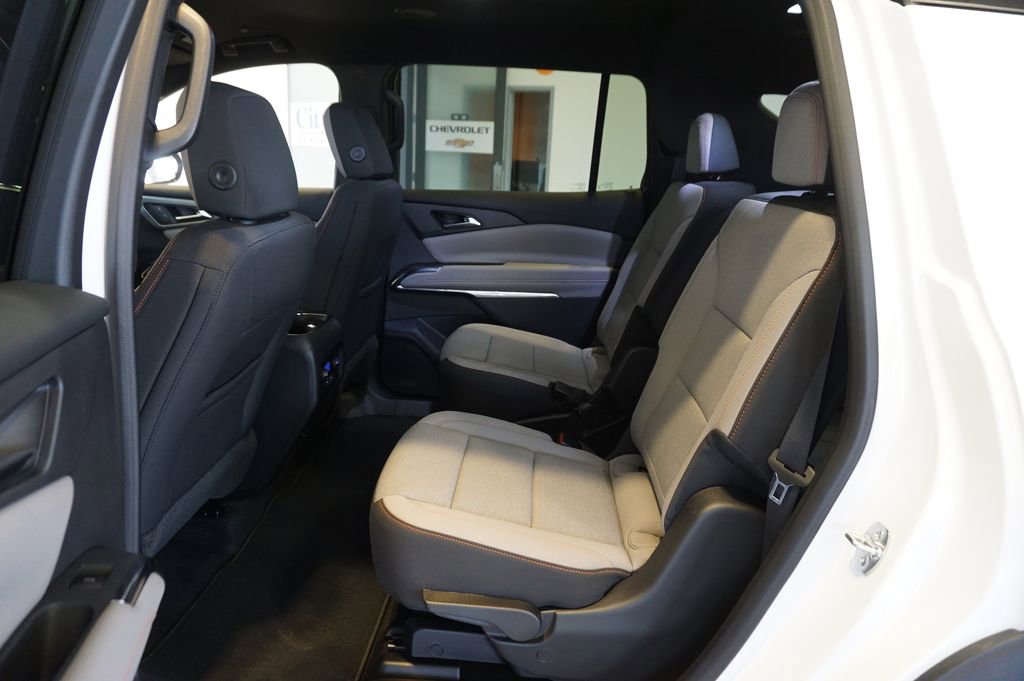New 2026 Chevrolet Traverse LT image 10
