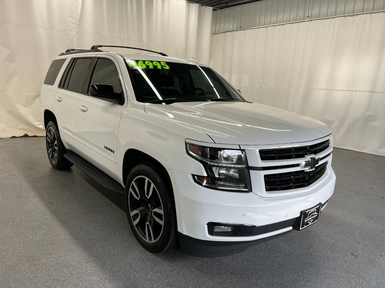 Used 2018 Chevrolet Tahoe Premier AWD/4WD image 3