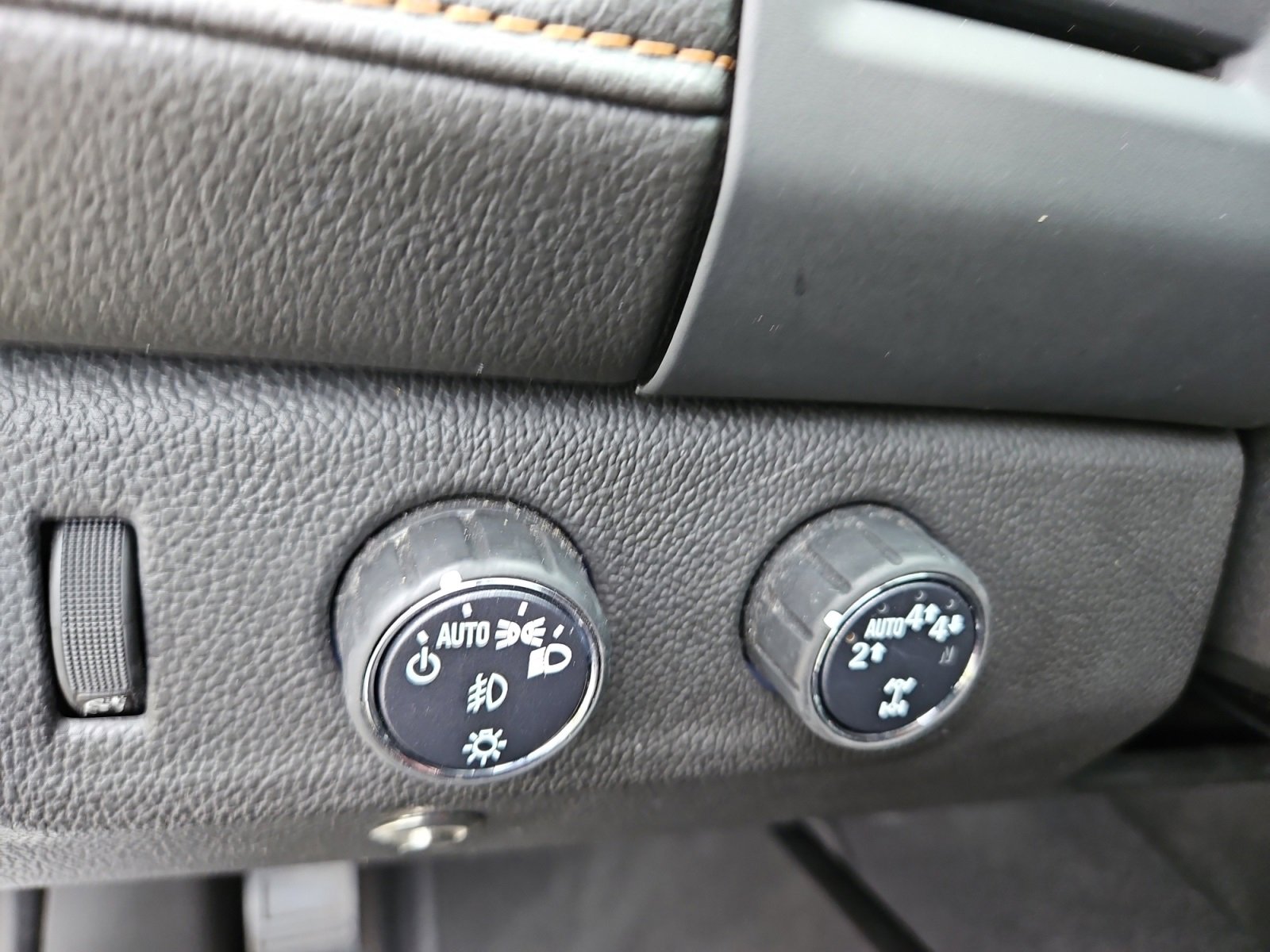 Used 2021 GMC Canyon AT4 image 22