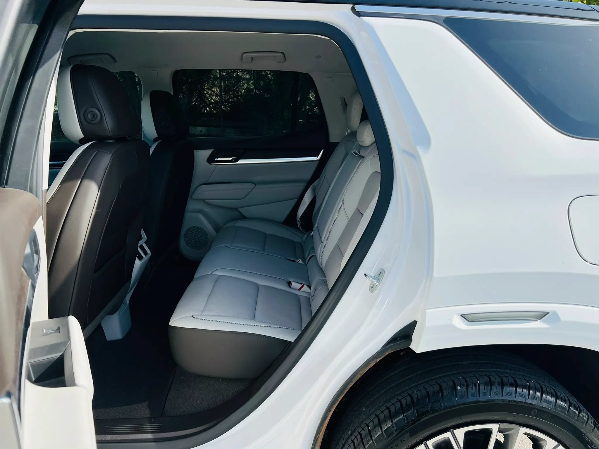 Used 2026 GMC Terrain Denali AWD/4WD image 11