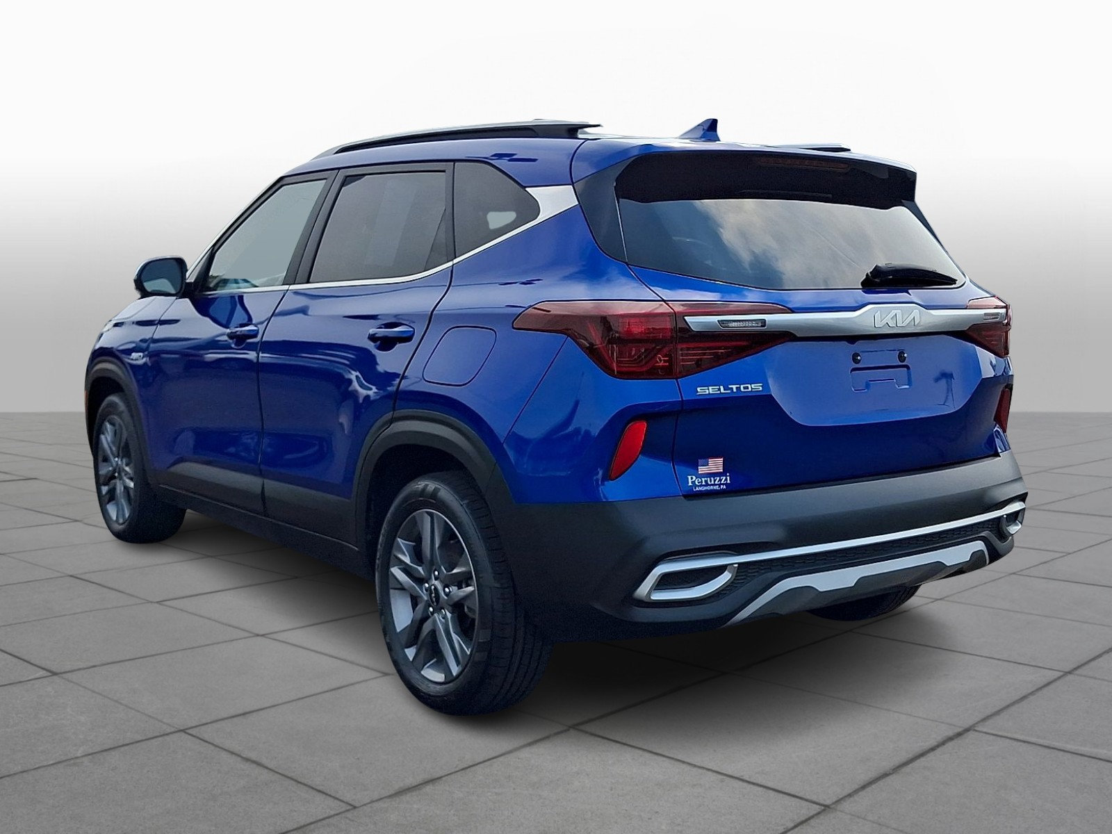 Used 2023 Kia Seltos S w/ Navigation Package AWD/4WD image 5