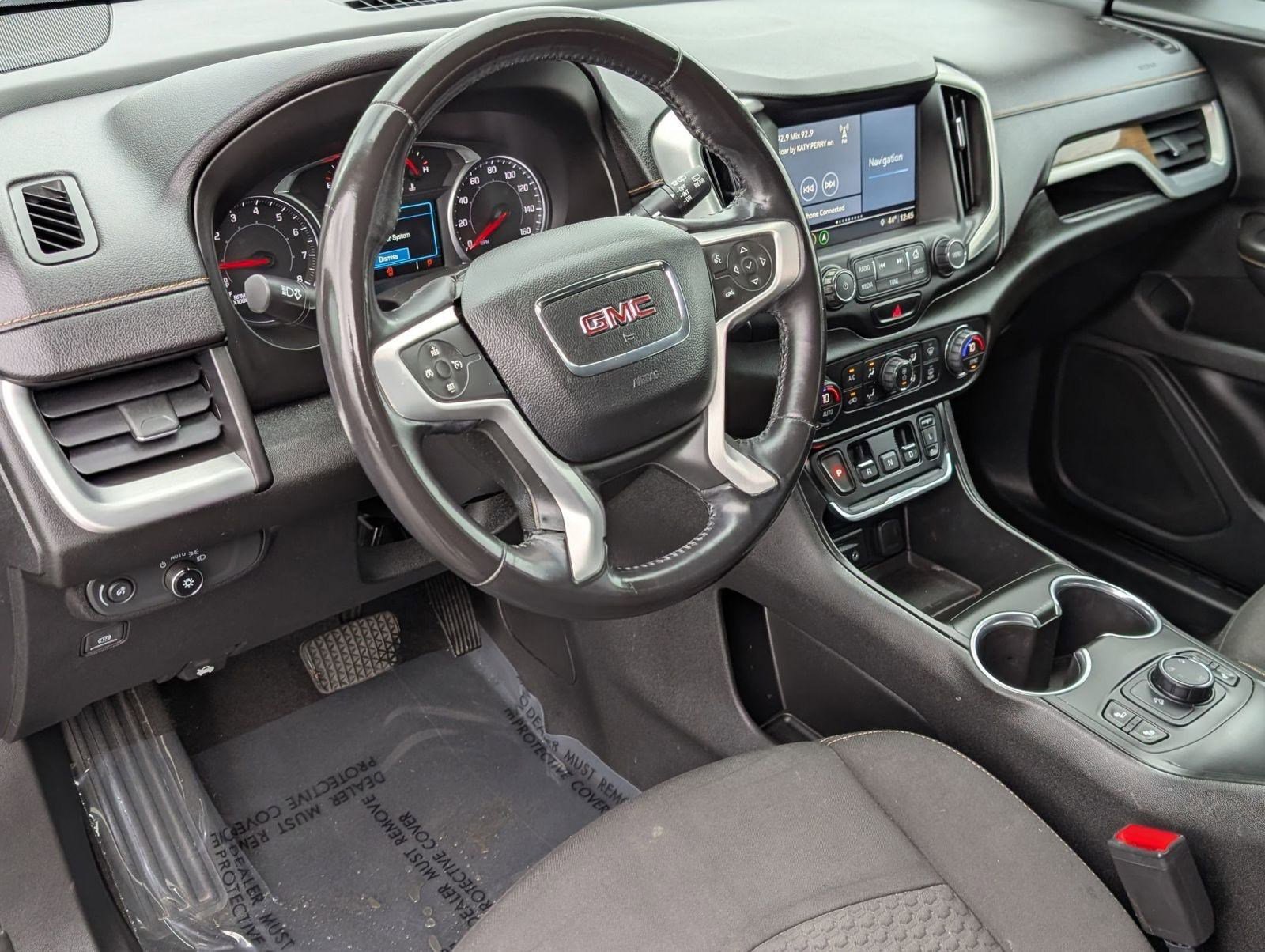 Used 2018 GMC Terrain SLE w/ Driver Convenience Package image 4