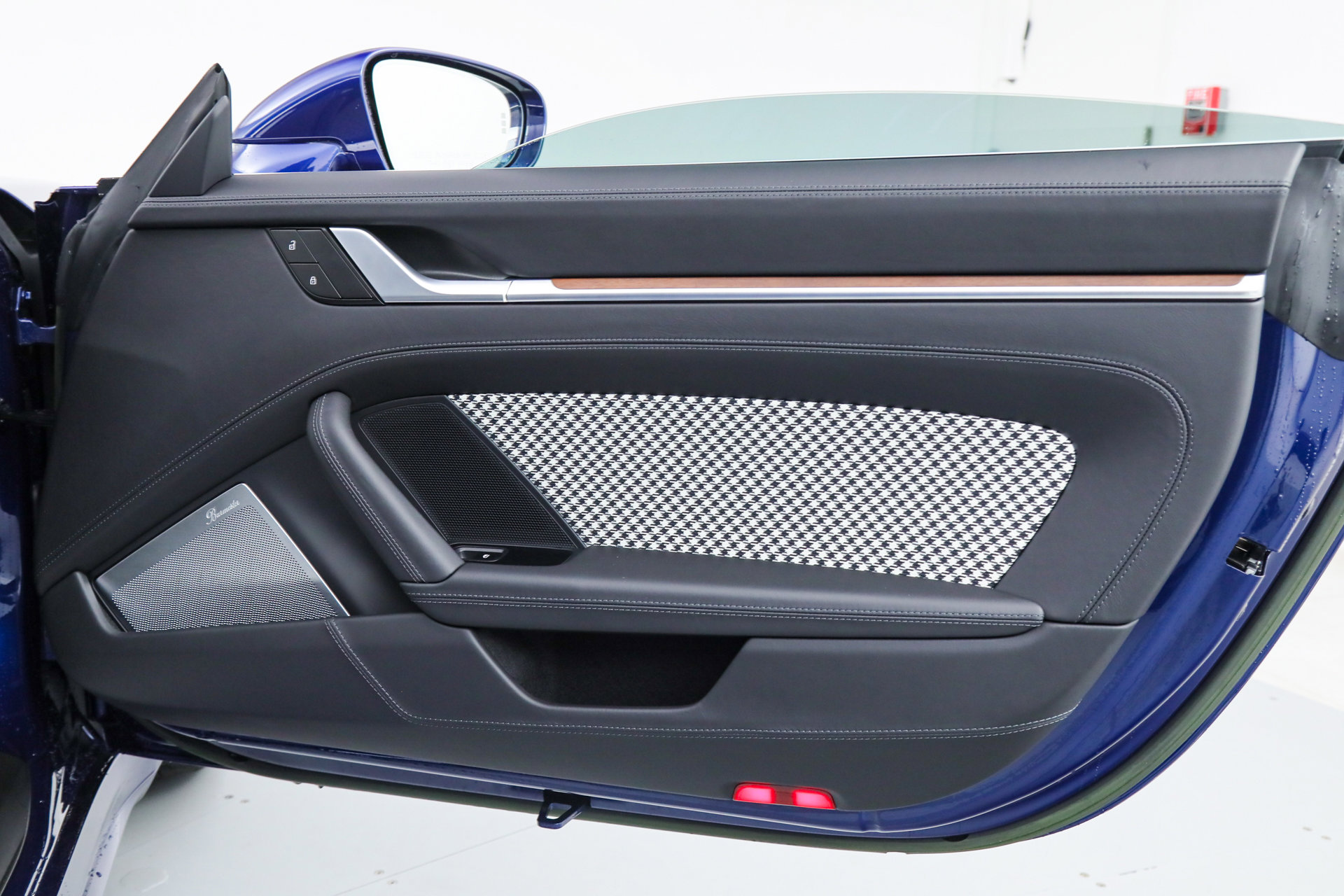 Used 2023 Porsche 911 Sport Classic image 19