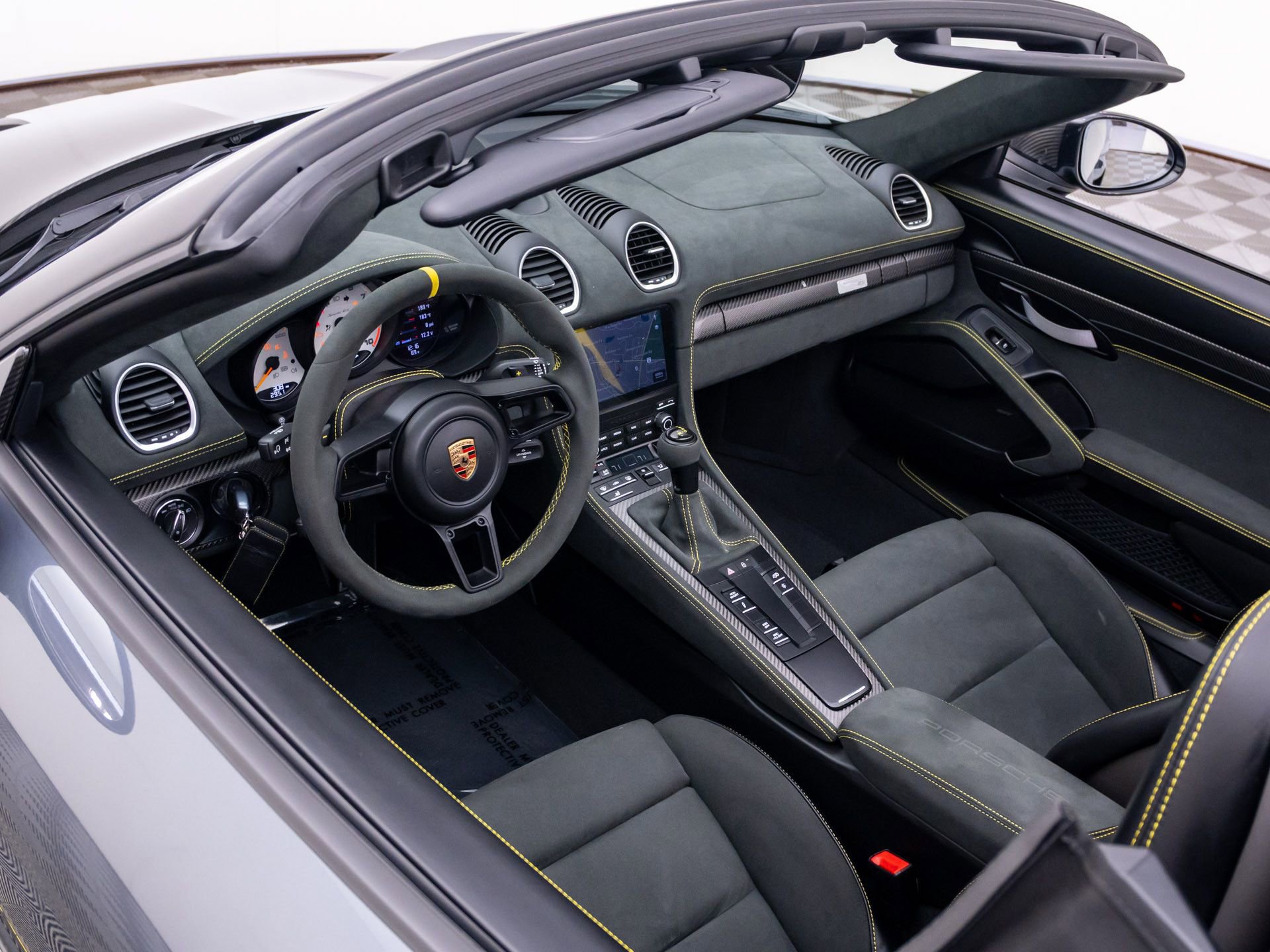 Certified 2025 Porsche 718 Boxster Spyder RS RWD image 47