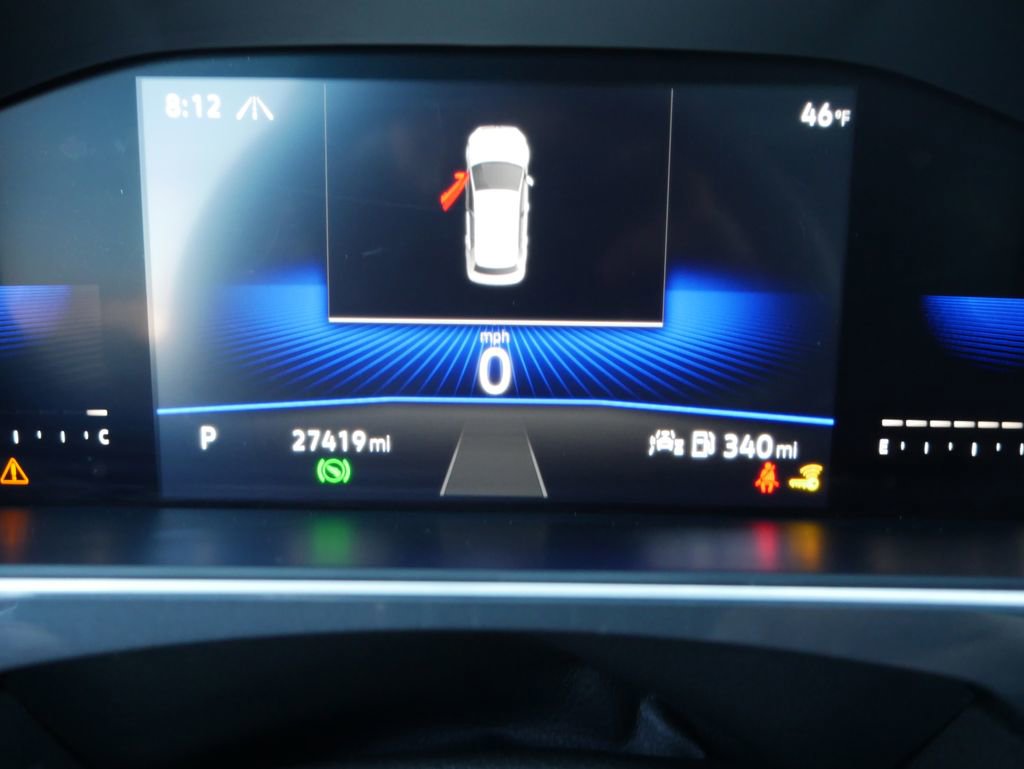 Used 2023 Volkswagen Tiguan SE R-Line image 38