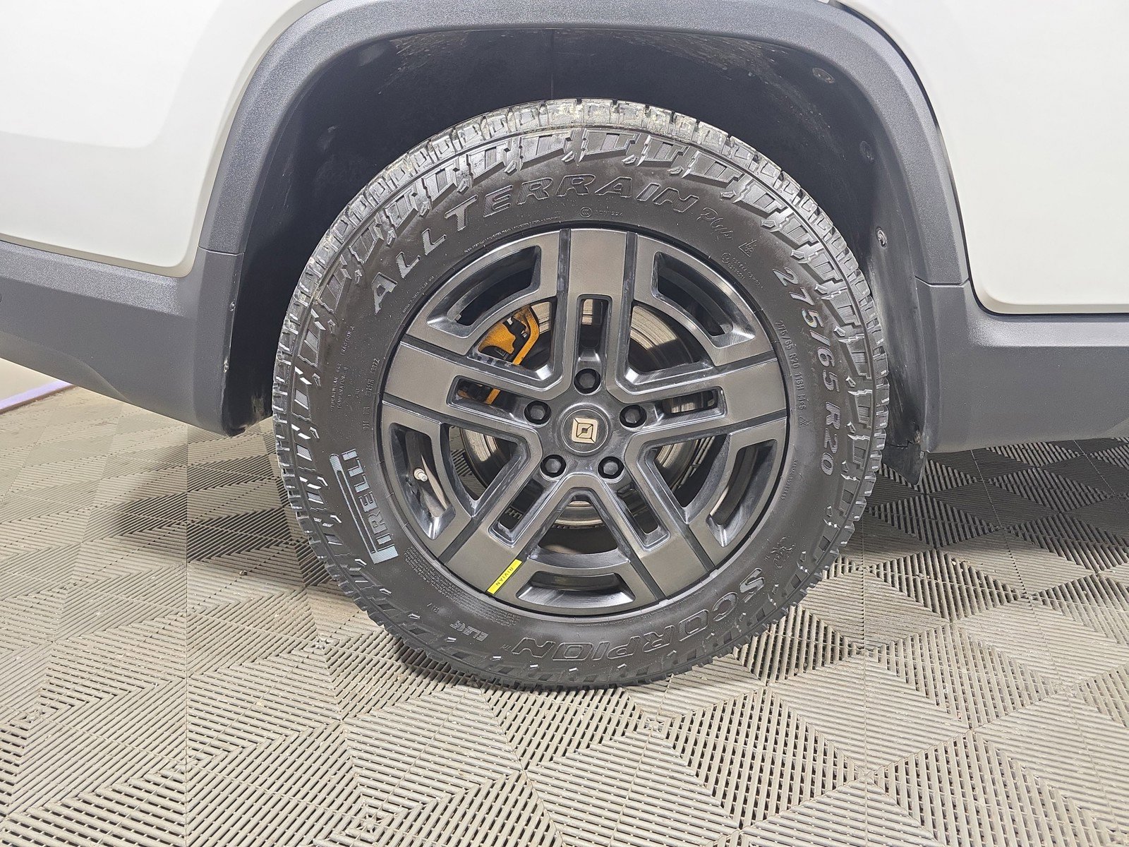 Used 2023 Rivian R1T Adventure AWD/4WD image 12