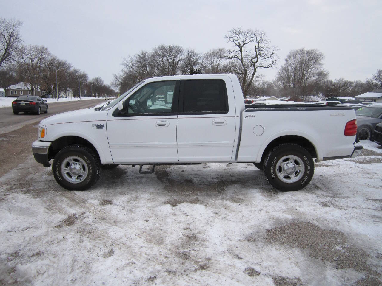Used 2001 Ford F150 Lariat AWD/4WD image 1
