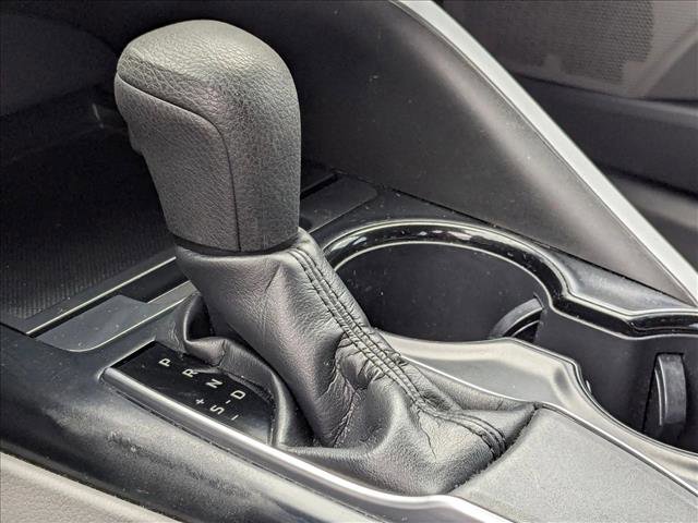 Used 2018 Toyota Camry LE image 19