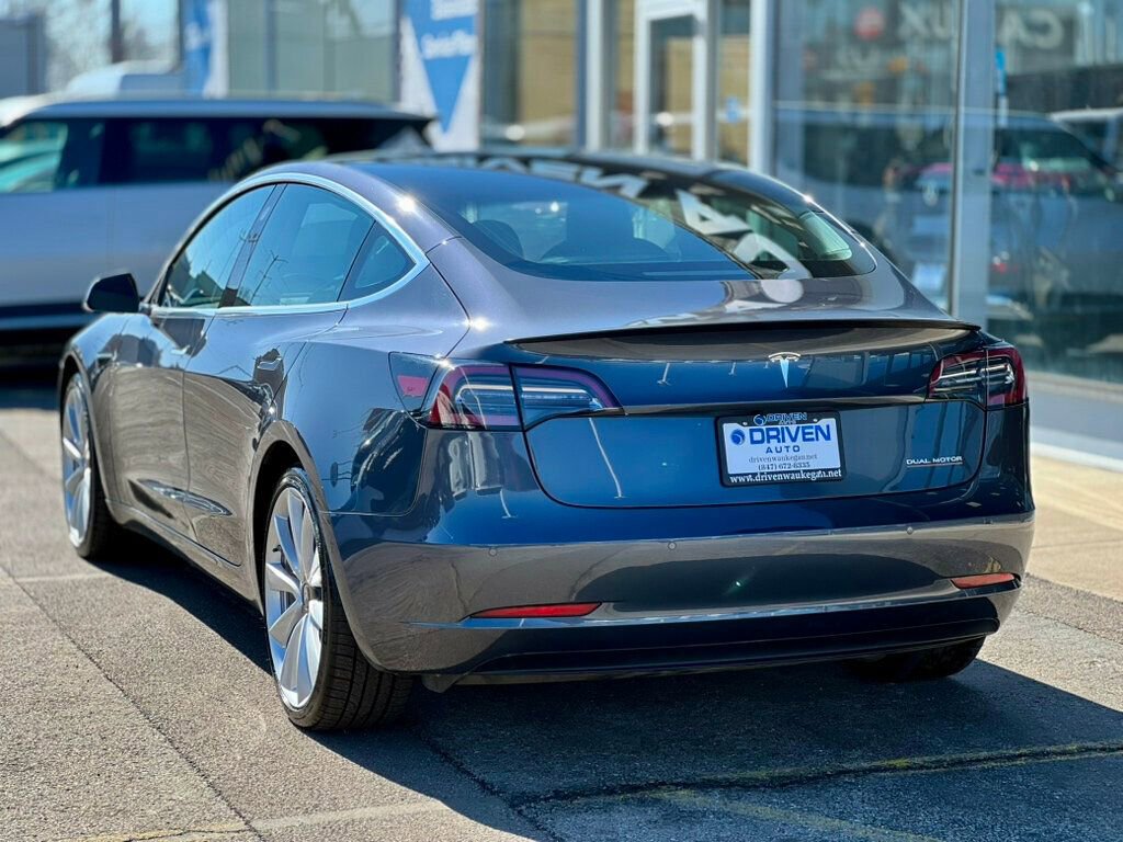 Used 2019 Tesla Model 3 Performance AWD/4WD image 3