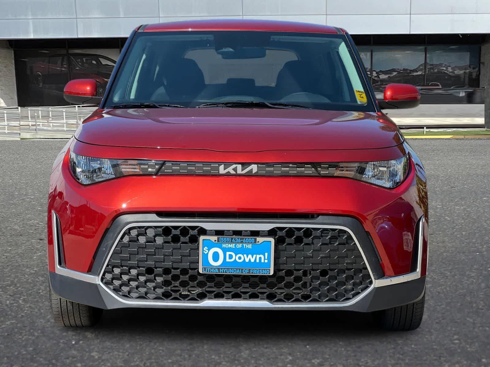 Used 2025 Kia Soul LX w/ LX Technology Package FWD image 11