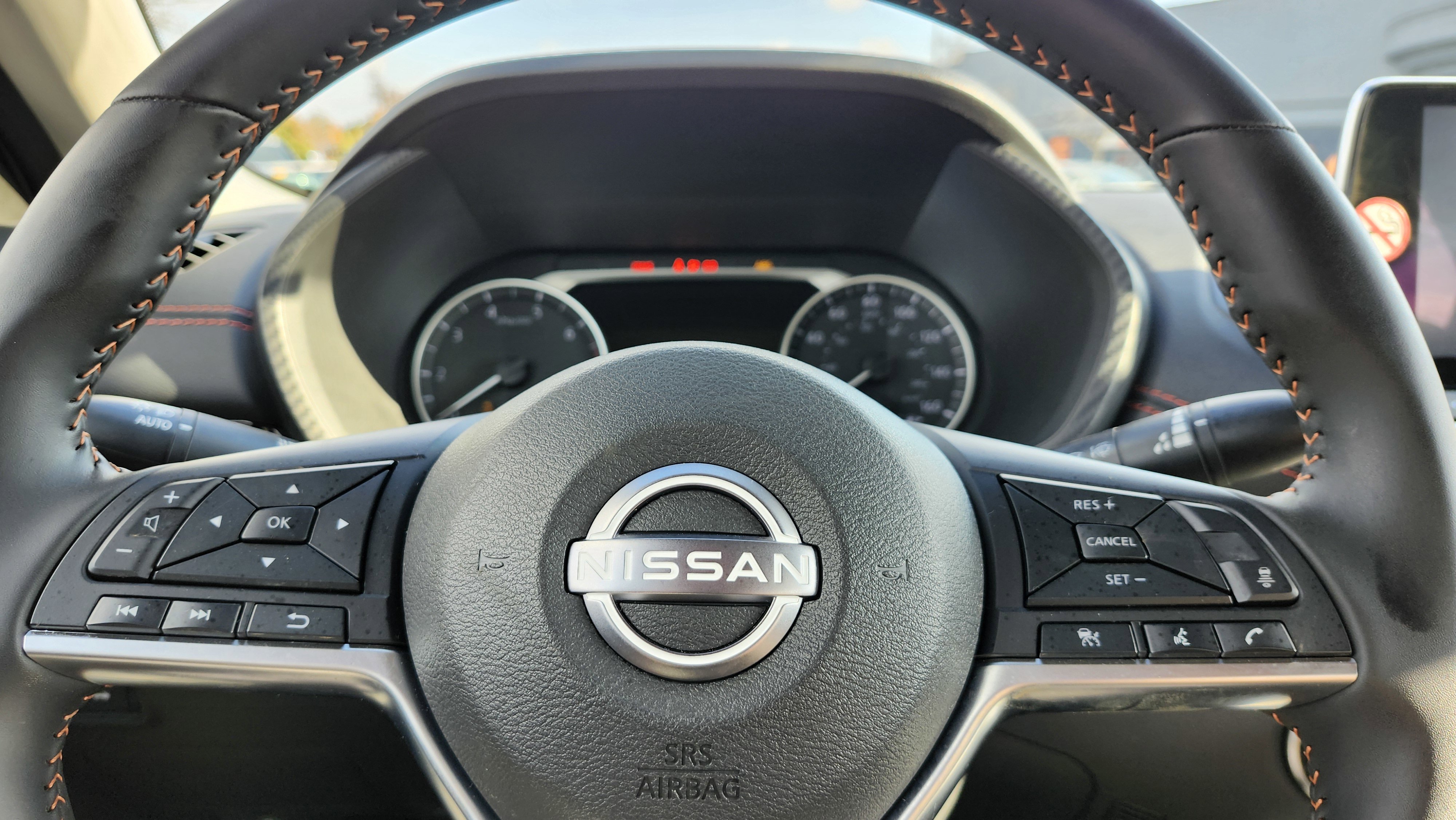 Used 2025 Nissan Sentra SR image 22