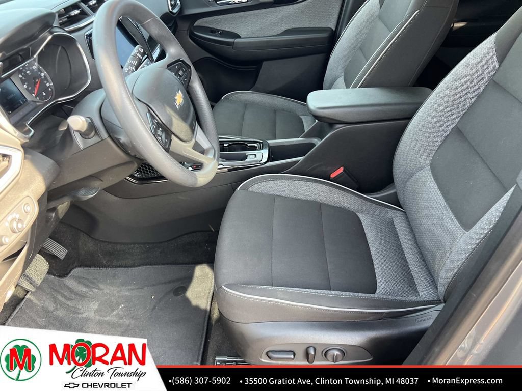 Used 2021 Chevrolet TrailBlazer LT w/ Convenience Package FWD image 18