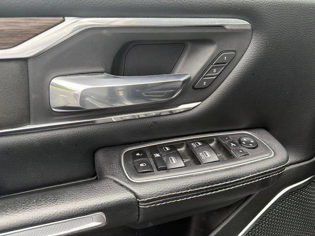 Used 2020 RAM 1500 Laramie AWD/4WD image 9