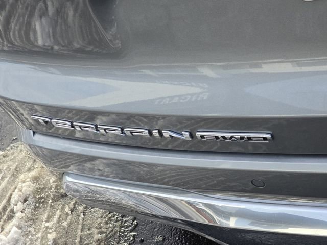 New 2026 GMC Terrain Denali w/ LPO, Floor Liner Package image 5