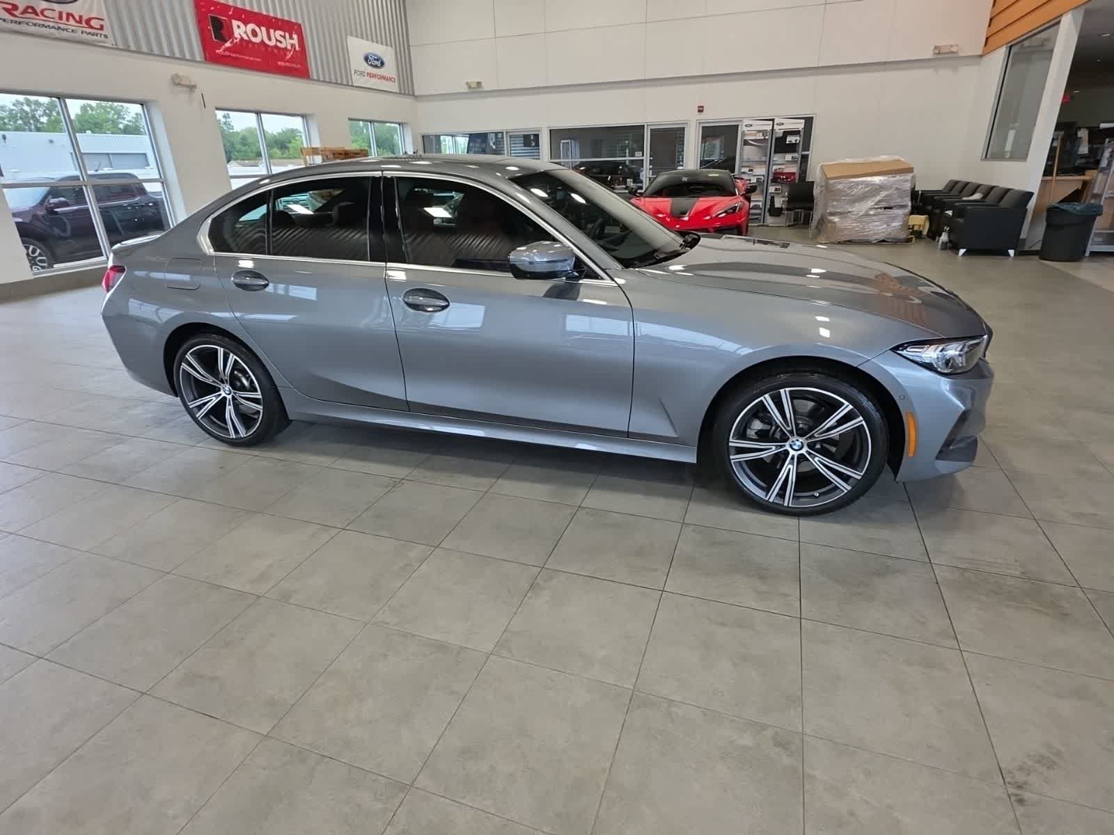 Used 2024 BMW 330i xDrive Sedan w/ Premium Package AWD/4WD image 7