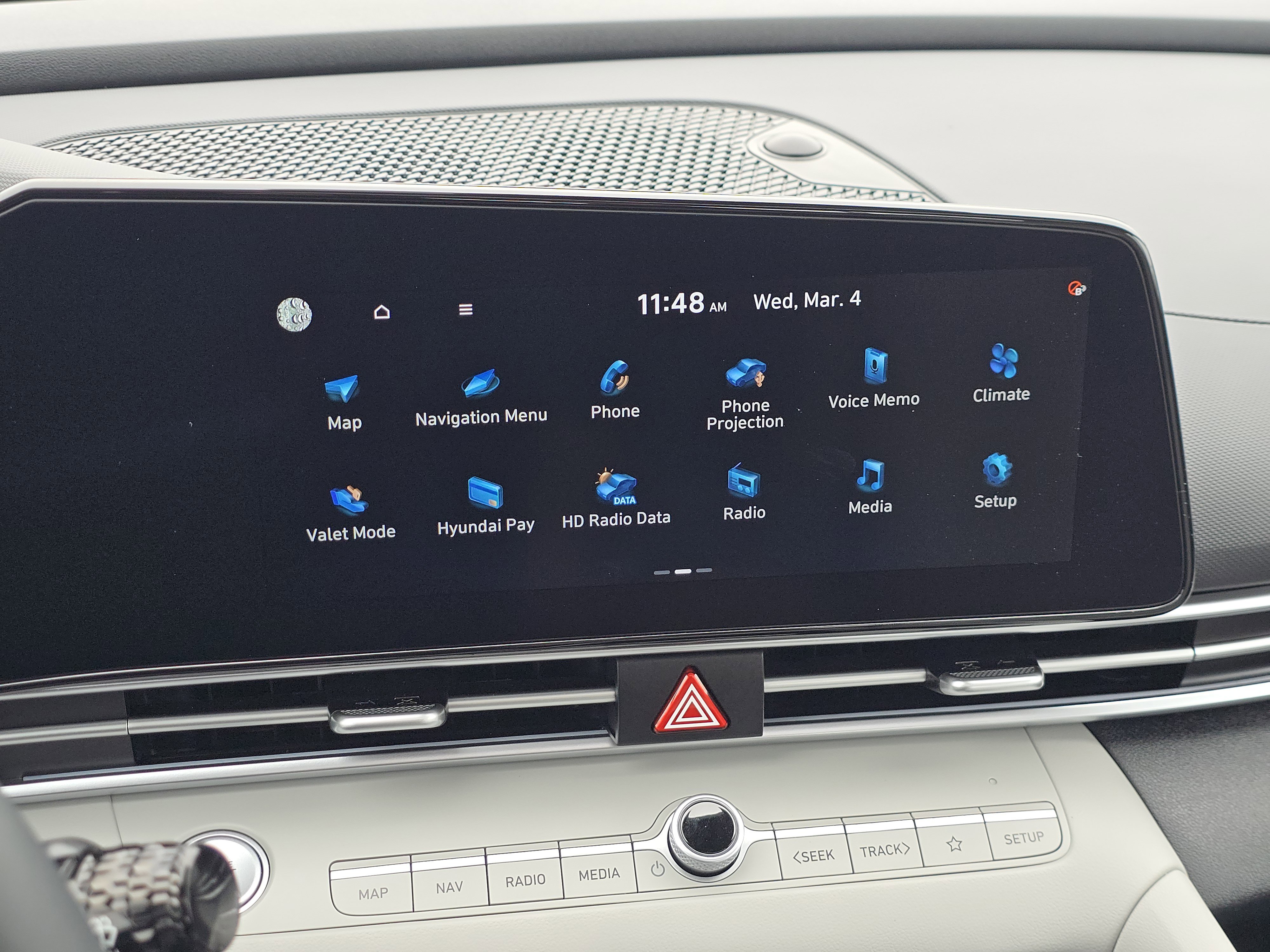 Used 2022 Hyundai Elantra Limited w/ Cargo Package image 12