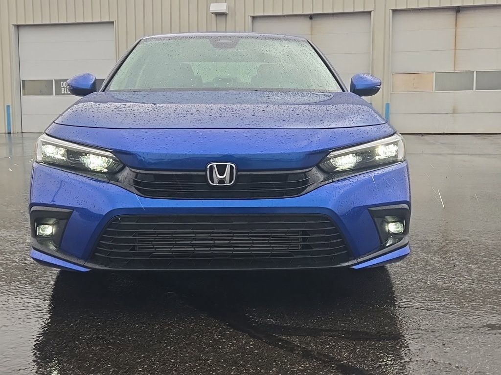 Used 2024 Honda Civic Touring image 2